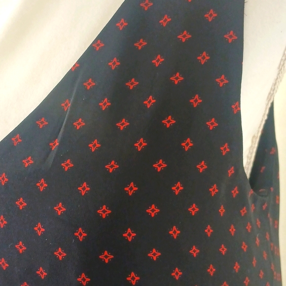 Sleeveless top - Picture 4 of 6